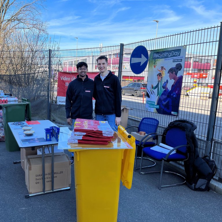 [Translate to Italienisch:] Recycling Event bei der K. Müller AG in Wallisellen
