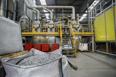 Anlage für die Feinseparation von Metallen und Nicht-Metallen. 